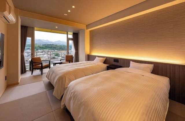 Nonsmoking DX Twin Room with River View Room o/Hita Ōita