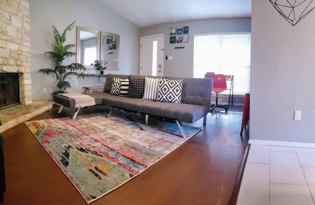 North Austin Hip Duplex