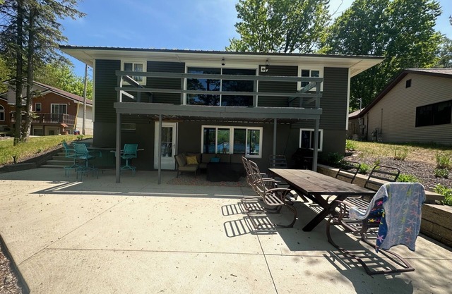 North Blue Lake TrailHouse - Water-Sand-Winter Wonderland,Kalkaska, Mi