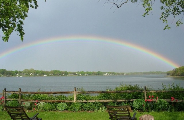North Fork Waterfront Spectacular Views Cottage circa 1930