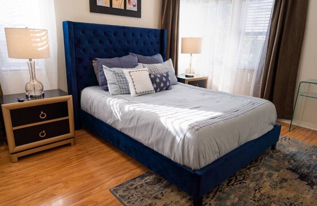 NORTH HOLLYWOOD GEM: 2BR HOME w/PRIVATE HOT TUB, PATIO/YARD & EV CHARGER p42
