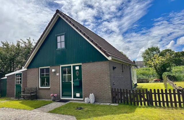 North Sea idyll near Callantsoog: Cozy & quiet vacation home with swimming pool