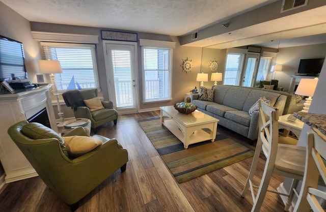 North Shore Inn Traverse City - Unit 204