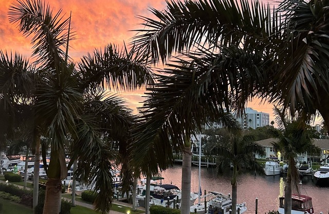 North Star Yacht Club- luxury waterfront living