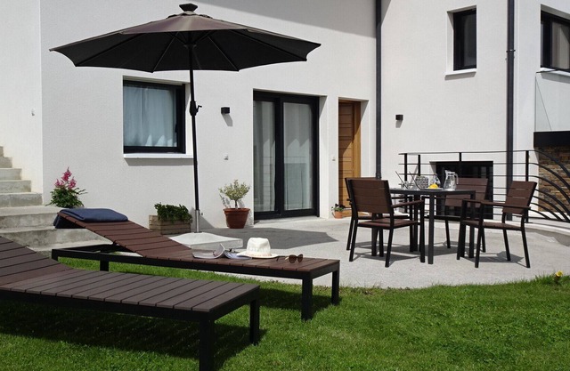 Nouveau Lentre 2 Lacs - Charmant 2 Pièces Avec Jardin
