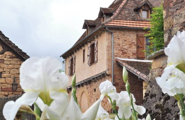 Nuitée au pied du Château de Castelnau