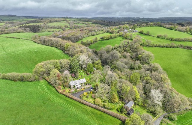 Nutsford House