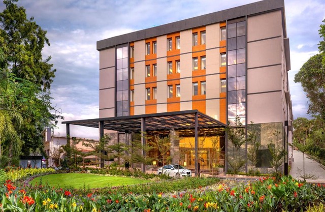 O by Tamara Coimbatore