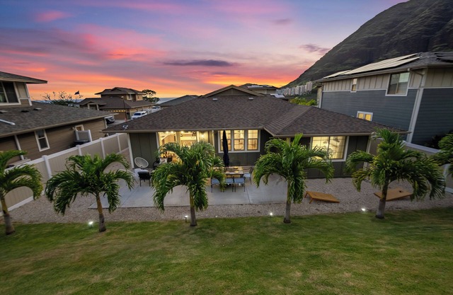 Oahu Family cabin Oceanview and Beach Fun
