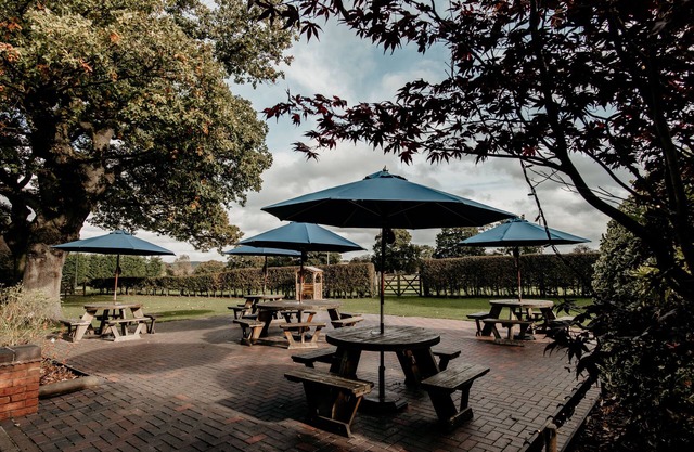 Oak Farm Hotel