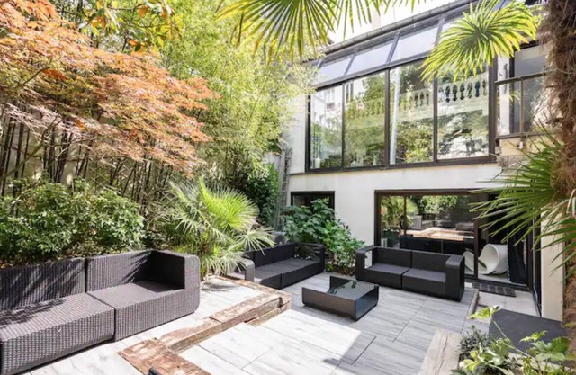Oasis of luxury in Paris