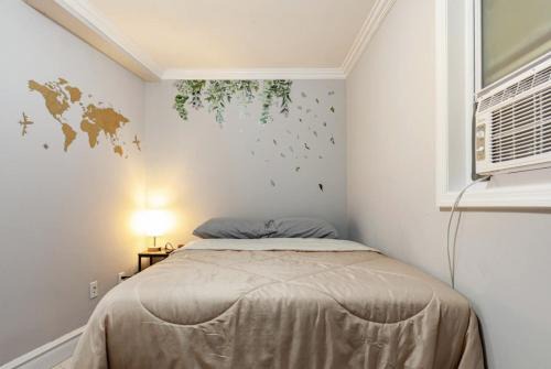 Oasis Room at a Shared Apartment by Times Square TBD