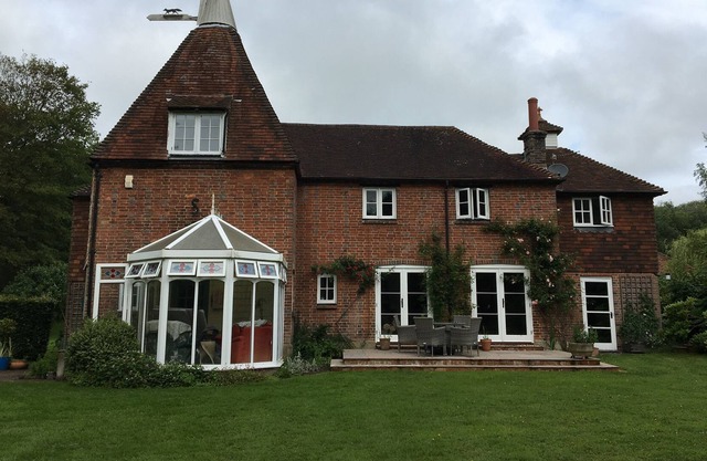 Oast Acre House - tranquillity and seclusion
