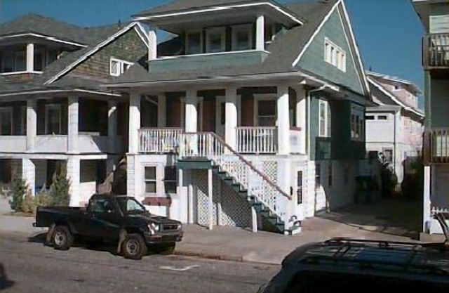 Ocean City cottage just over a block from the beach in the North End