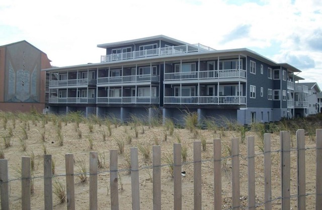 Ocean Front 1bdrm/1bath Condo w/Great Ocean Views!