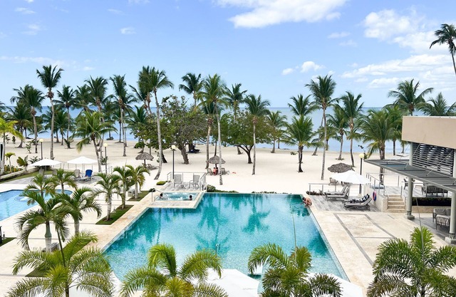 Ocean Front Apt w/Pool, Jacuzzi & Grill - Dom Rep