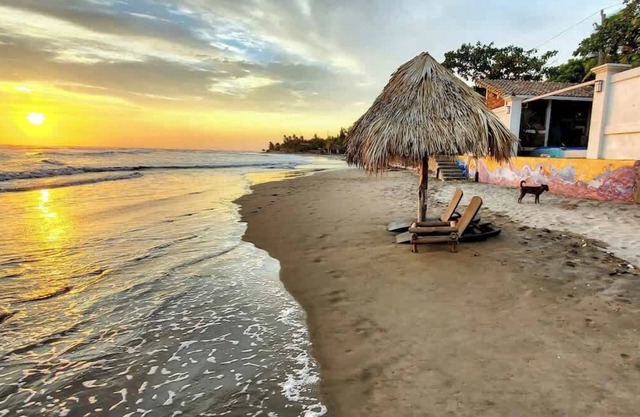 Ocean Front Private Casita w Pool & AC Sleeps 4