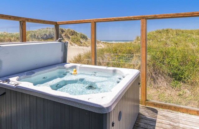 Ocean Front! Step Straight Out The Door Onto The Sand! Hot Tub! Dog Friendly!