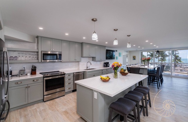 Ocean Harbour P21 ~ Modern Oceanfront Islamorada Condo with Boat Slip