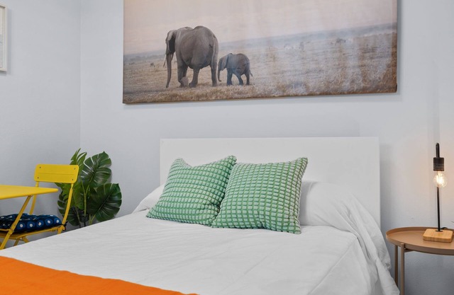 Ocean Park Studio | Near Beach | Smart TV + Wi-Fi