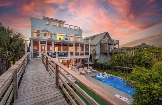 Ocean's Eye - Luxury - Oceanfront - Private Heated Pool - Sunrise and Sunset Views