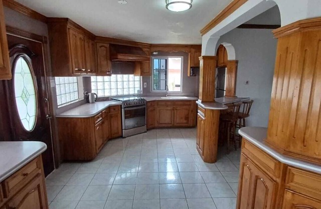 Ocean View 2BR Palm Villa 2nd Floor