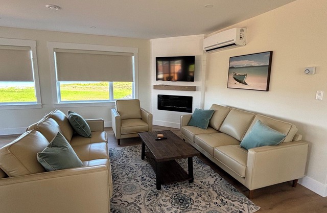 Ocean view cottages with direct beach access