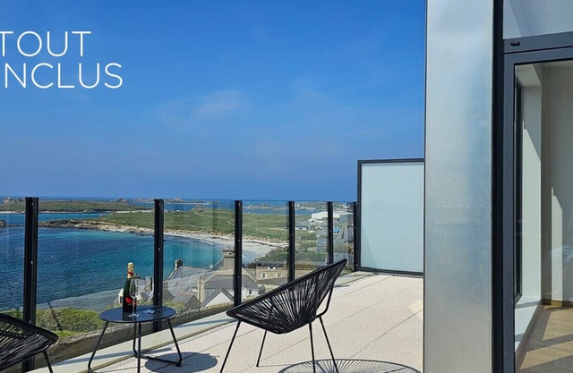 OCEAN VIEW - Luxurious T3 with magnificent sea views