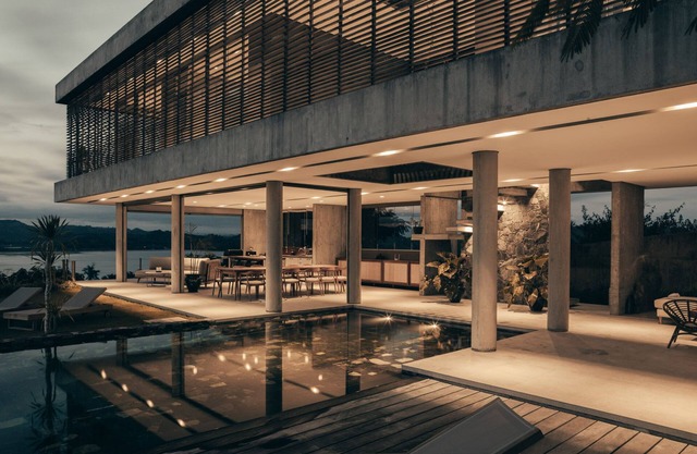 Ocean view luxury villa with 360 view