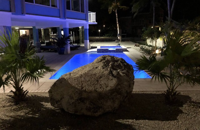 Ocean Views Views Views! Heated Pool & Spa