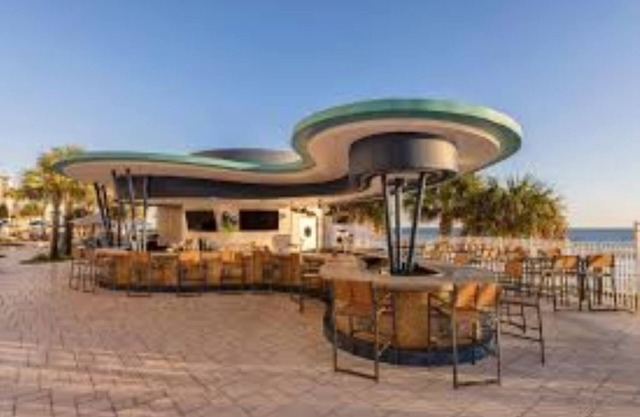 Ocean Walk 2bed/2bath Deluxe Lock Off. Daytona Beach, FL!