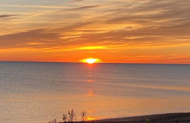 Oceanfront! 2 bed, 1 bath Condo with ocean and sunrise views- AC and WiFi