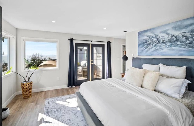 Oceanfront Beach Escape