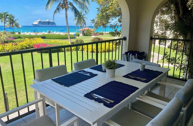 Oceanfront Condo on Seven Mile Beach