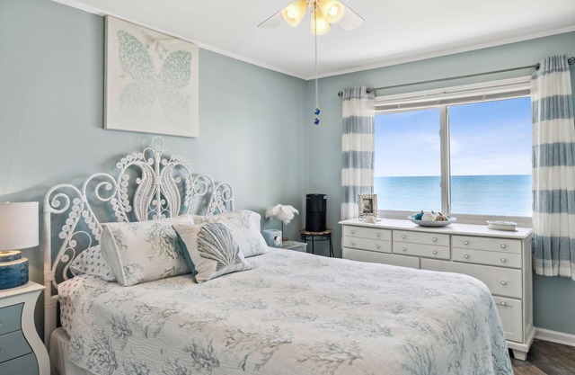 OCEANFRONT CONDO, BEACH EQUIPTMENT, LINENS, BIKES ALL INC.