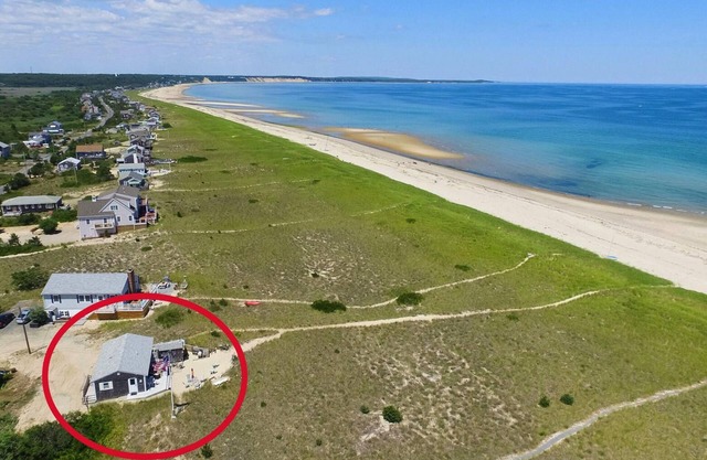 Oceanfront Cottage on Sagamore Beach