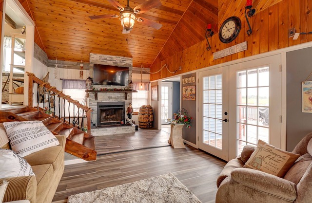Oceanfront Milford Home w/View & Boat Access