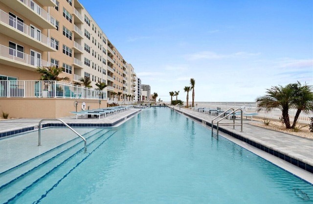 Oceanfront Oasis Daytona Beach 1BR/1BA - Lot View - 202