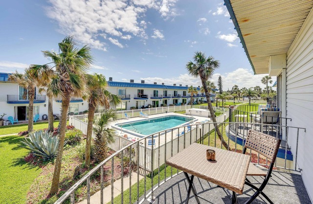 Oceanfront Ormond Beach Condo: Patio, Pool Access!