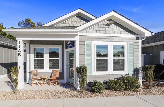 Oceanside: Modern home with Stunning Decor! Pets ok!