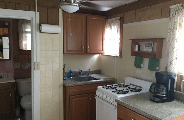 Oceanside Steps to the Beach with special rate late August.