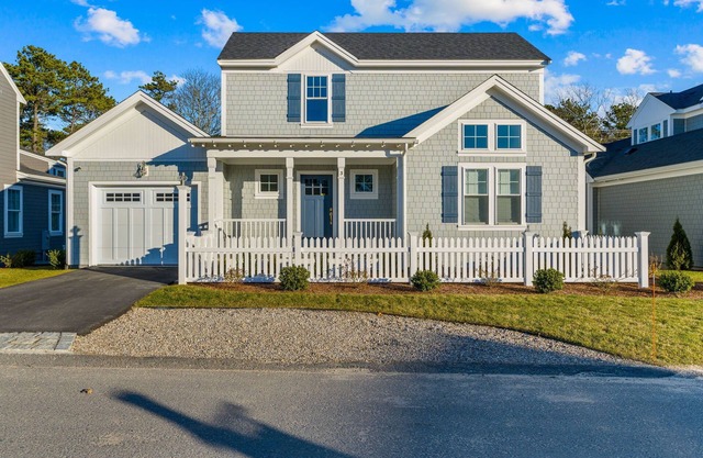 Ockway Village, New Seabury, 4 bed, 4 bath, pool, 2-week minimum