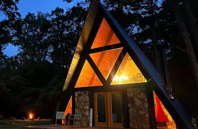Oct 12-17 Open! Book Fam A-Frame! Walk to Lake!