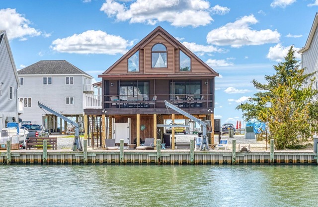 Off Duty - Pet Friendly, Waterfront!