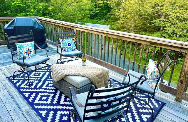 Okemo mountain house with private hot tub