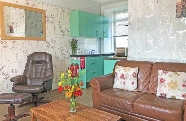 Old Barn Farm Cottage - CC539048