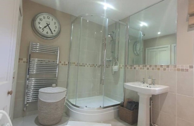 Old Bursledon Cottage, Dog Friendly With Private Hot Tub.nclose to River Hamble
