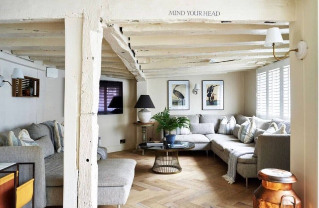Old Coach House & Dolls House