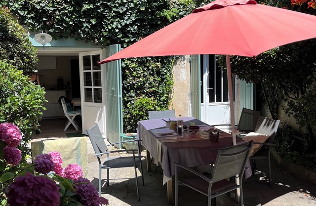 Old house in the historic center of St Martin - 3 bedrooms - maison Gangloff