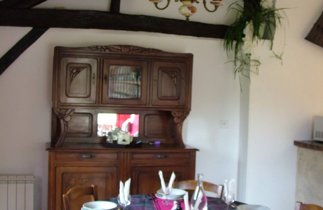 Old plum oven, single storey, independent, 1 bedroom, enclosed garden
